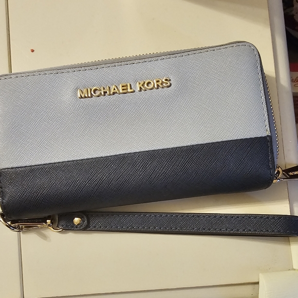 18. NWOT MICHAEL KORS - Picture 1 of 2